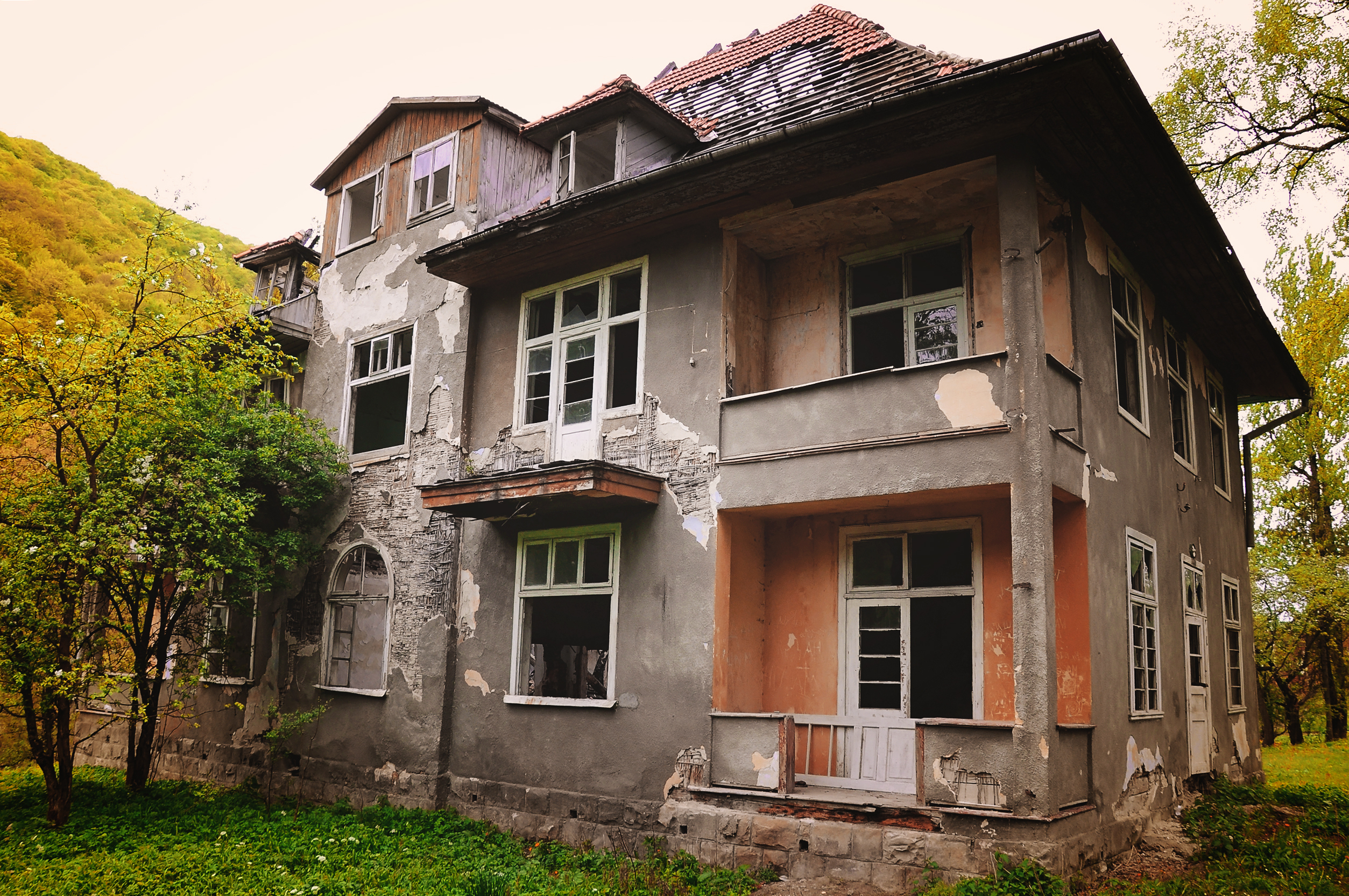 Selling a House with Structural Problems in Cold Spring: What Are Your Options?